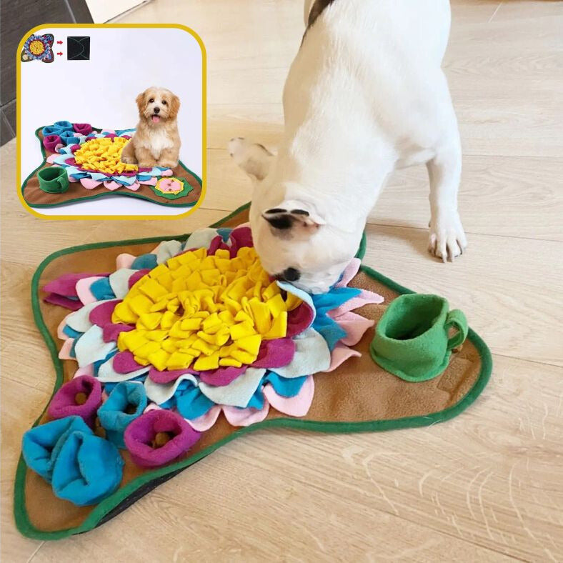 Tapis de fouille chien utilisé pendant le repas